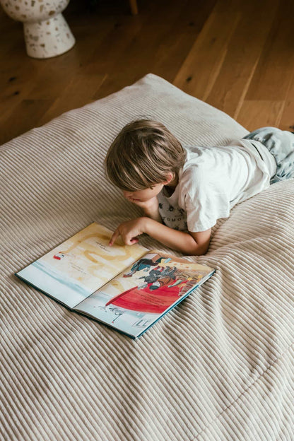 The Play & Rest Corduroy Crash Pillow Mat XL in Cloud Puff / L in Bear Hug Brown