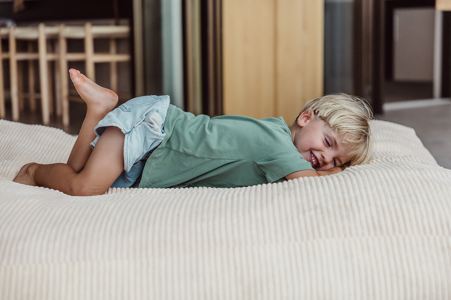 The Play & Rest Corduroy Crash Pillow Mat XL in Cloud Puff / L in Bear Hug Brown